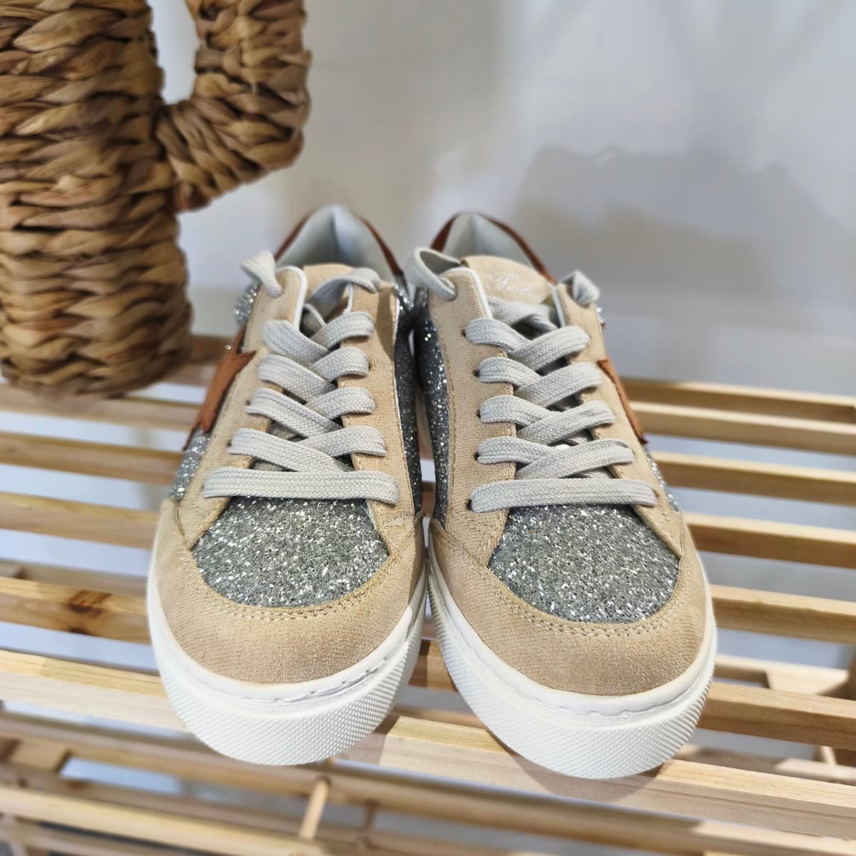 Baskets paillettes Étoile — détail