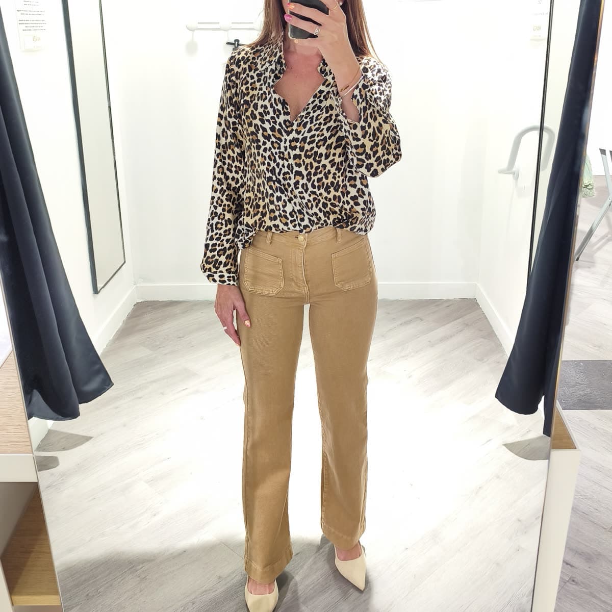Chemise léopard — détail